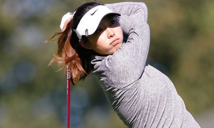 Esther Lee scores a round of 61